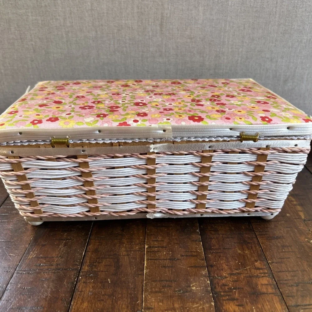 Vintage Singer Sewing Basket Rectangular Woven Wicker‎ Box w/ Handles